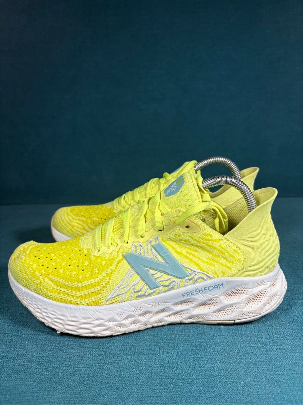 New Balance Fresh Foam 1080 v10 Yellow Slate Women's Size 9 Medium B W1080S10